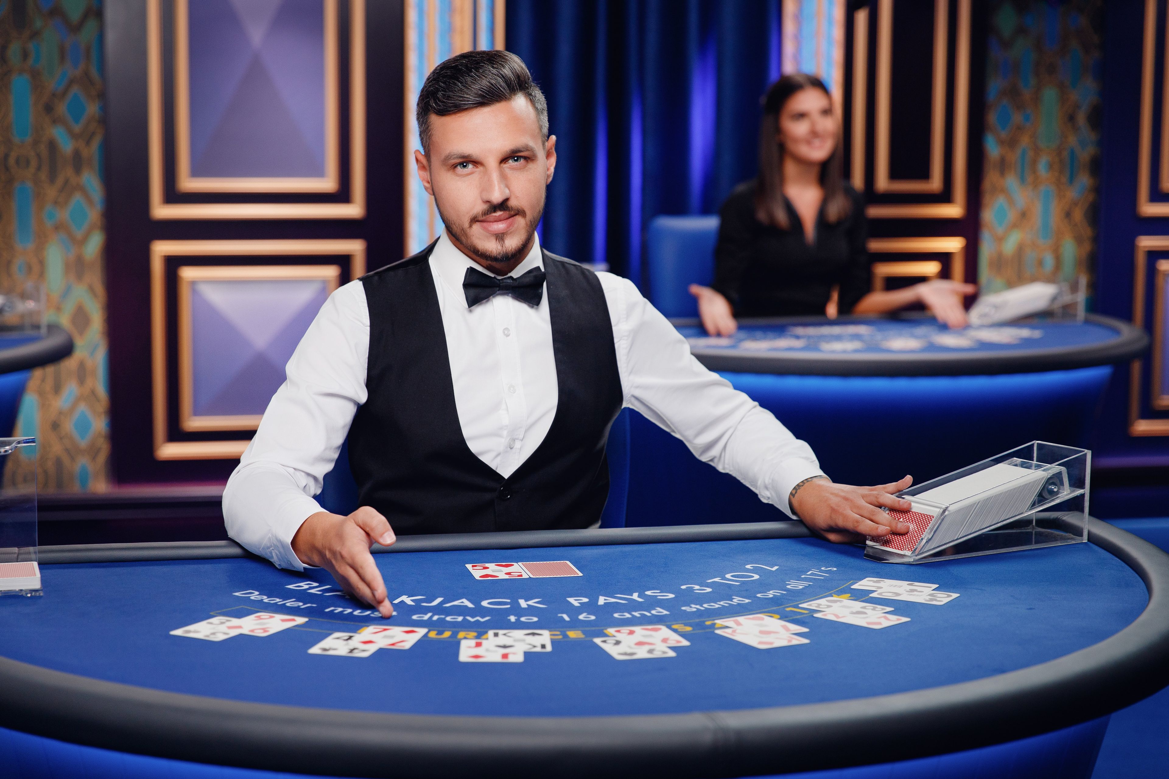 Blackjack 19 - Azure (Azure Studio II)